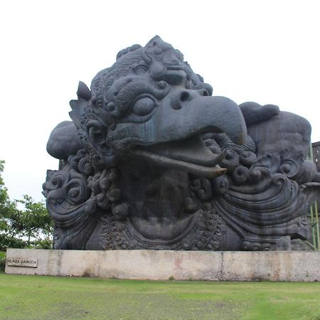 The Kirana Ungasan Villa Jimbaran Buitenkant foto