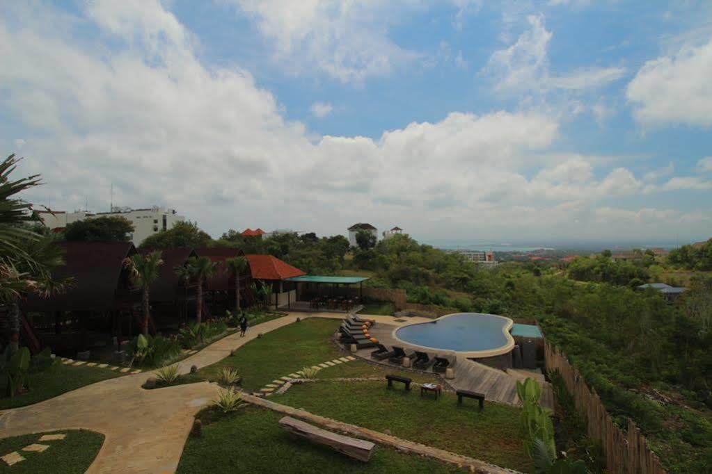 The Kirana Ungasan Villa Jimbaran Buitenkant foto