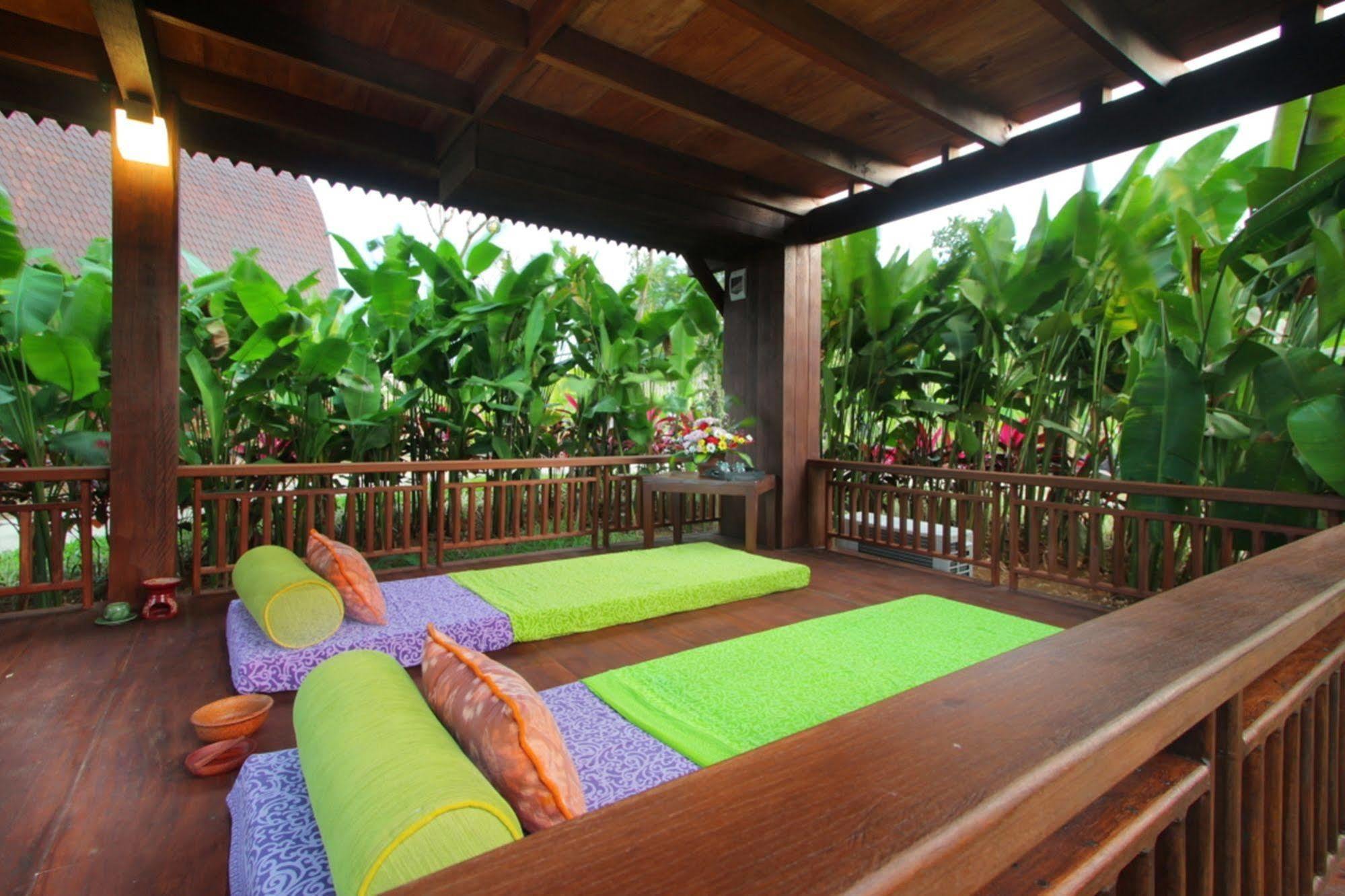 The Kirana Ungasan Villa Jimbaran Buitenkant foto