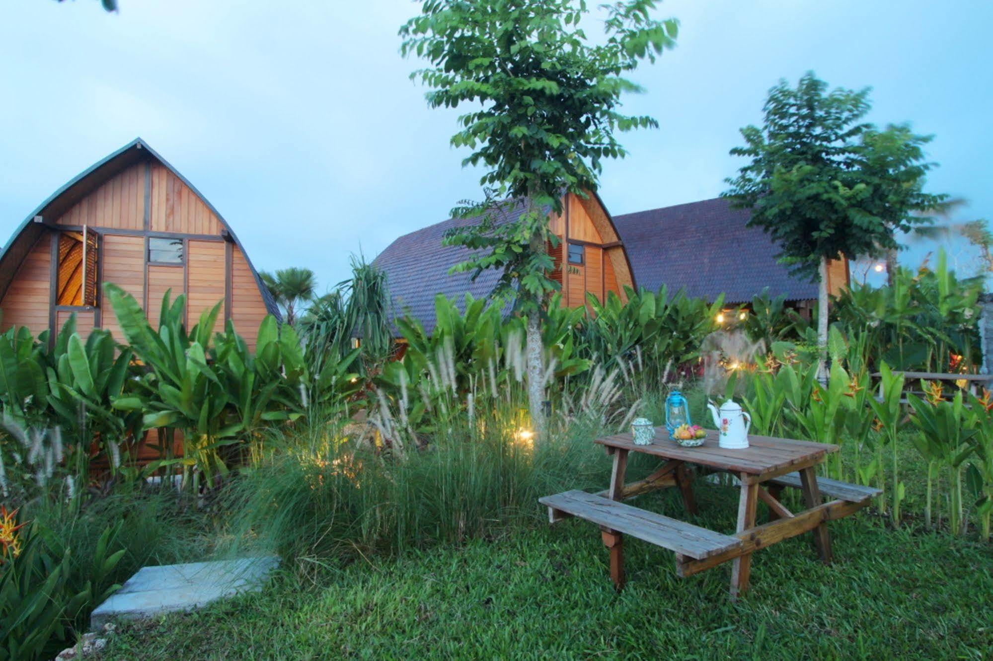 The Kirana Ungasan Villa Jimbaran Buitenkant foto